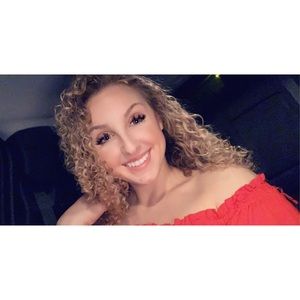 Meet your Posher, Victoria